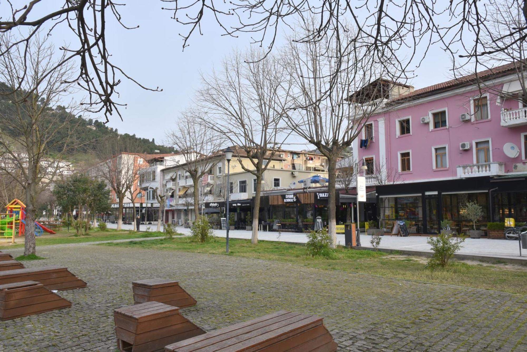 Woodland Apartment Berat Exterior foto